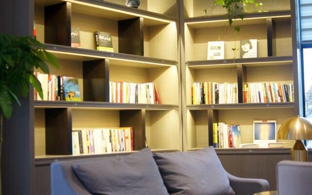 Atour Hotel Nanjing South Railway Station Baijiahu