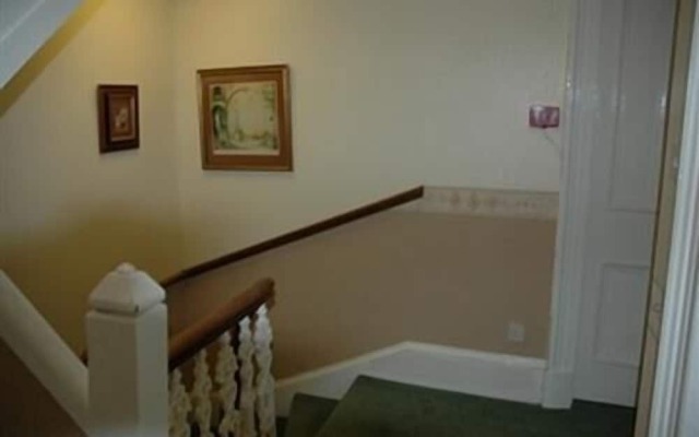 Eglinton Guest House