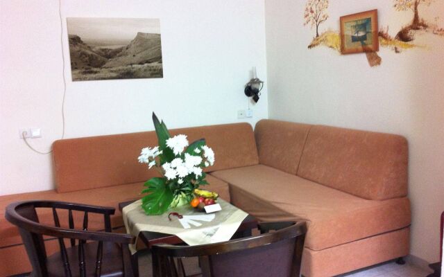 Arbel Guest House Shavit Family