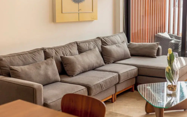 Exclusive 5th Ave Apt with Private Pool