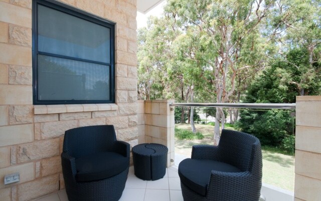 The Summit, Unit 4/25 Tomaree Street