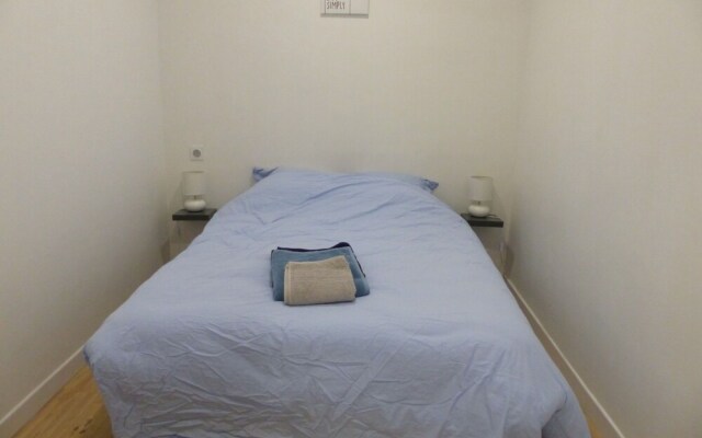 Rue Turgot Apartment