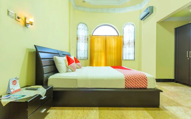 Senaz Residence by OYO Rooms