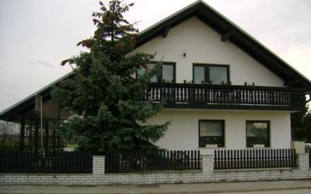 Guest Accomodation Skerlak