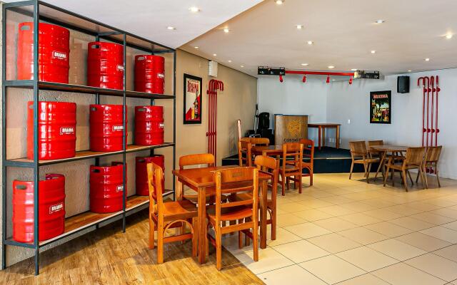 Studio vista mar pé na areia no Santinho STO2208