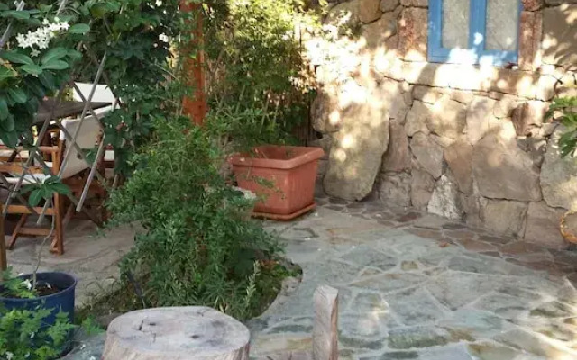 Tilemachos Rooms & Studios