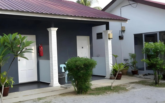 OYO 89890 Mila Motel 2