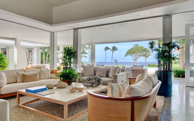 Breathtaking Ocean-view Home w Pool Modern Design