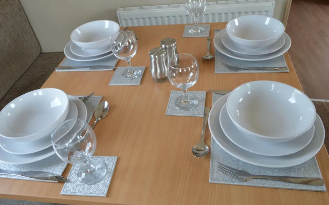 Tattershall Lakes Luxury Caravan With Hot tub