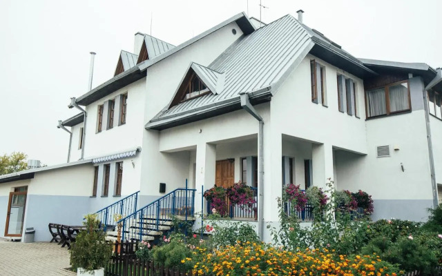 Sveciu Namai Linges