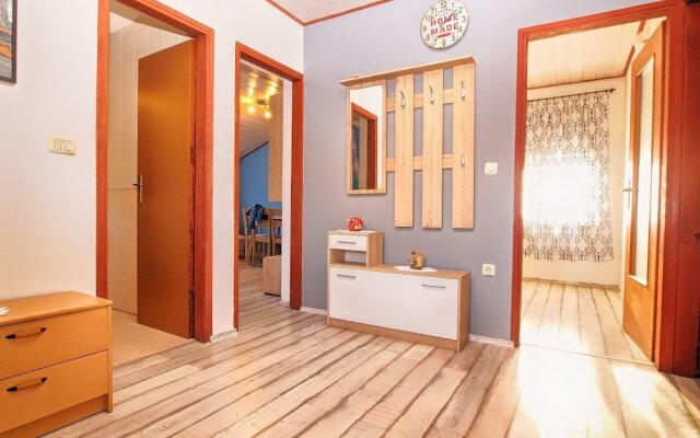 Apartment 1294