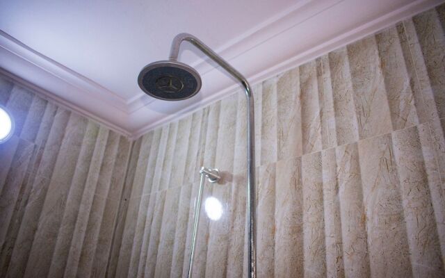 Impex Edge Hotel And Suites