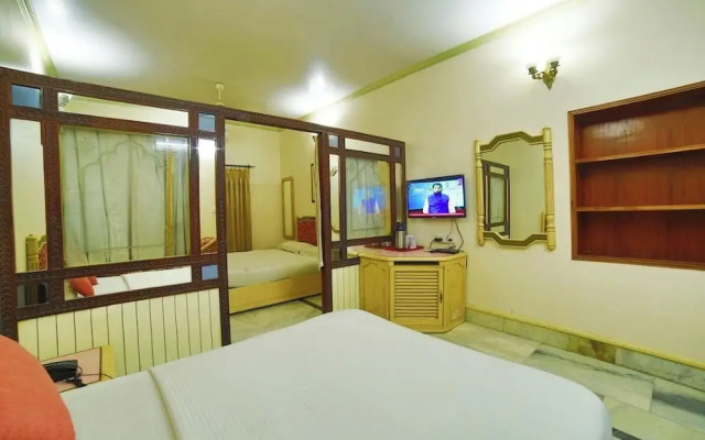Hotel Samrat International