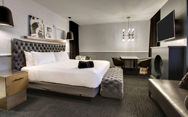 The Rose Hotel Chicago O’Hare, Tapestry Collection by Hilton