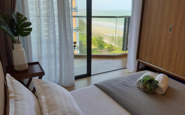 OmbakTimurbay Seafront Residence