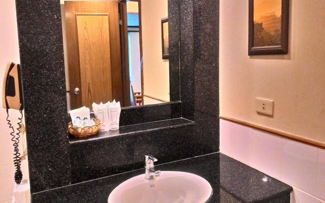 Siam Thani Hotel