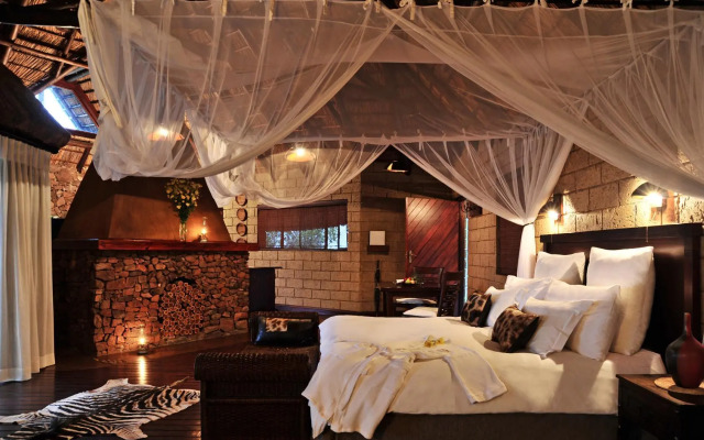 Zwahili Game Lodge & Spa
