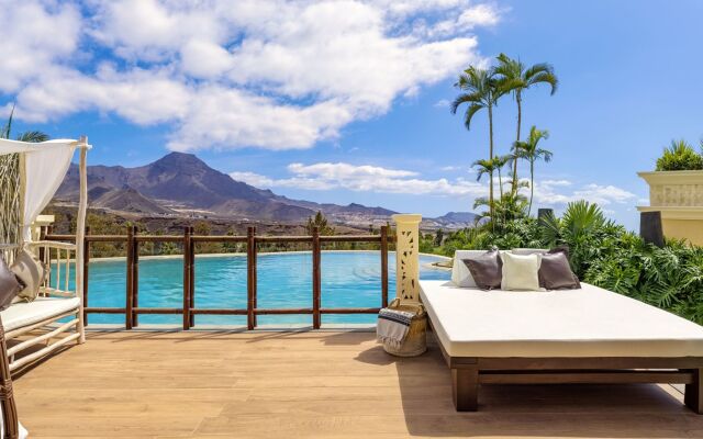 Royal River, Luxury Hotel - Adults Only