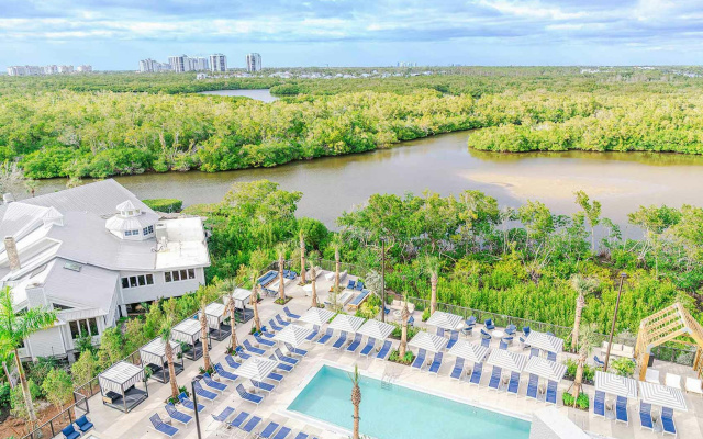 The Perry Hotel Naples