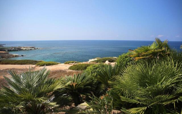 Seafront 5 Bedroom Villa Paradise in Sea Caves