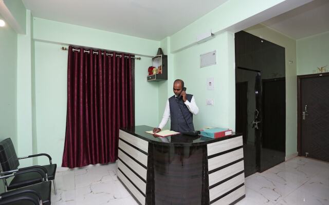 OYO Flagship 22740 Near Anisabad Golambar