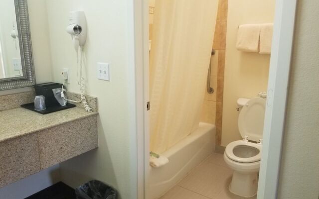 Executive Inn & Suites