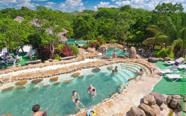 Biocentro Guembe Hotel