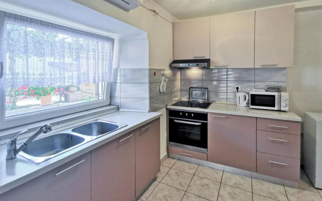 Amazing Apartment in Rubesi With 1 Bedrooms and Wifi