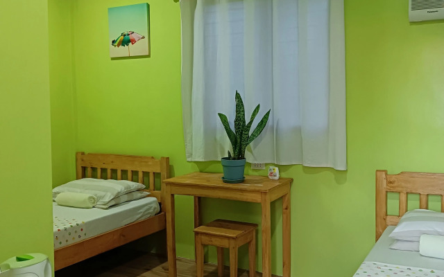 HM&B Backpackers Inn