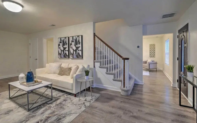 Arlington Getaway ~ 5 Mi to National Mall!