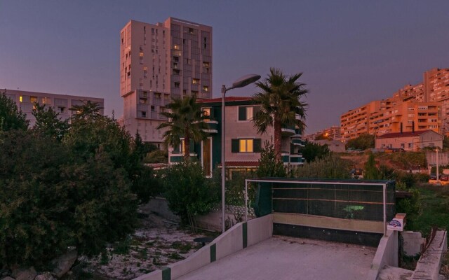Nice Home in Split With Sauna, Wifi and 7 Bedrooms