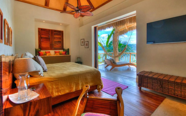 Casa Buena Vista - Beach Front - Villa in Sayulita