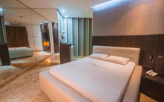 Motel Decameron (Adults Only)