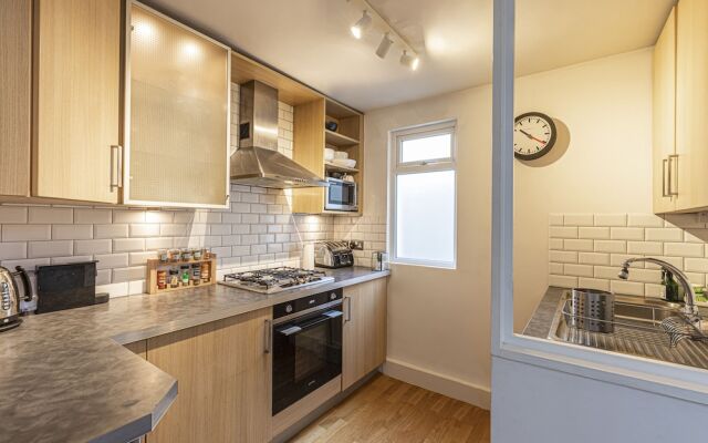 JOIVY Deluxe 2bed apartment with terrace