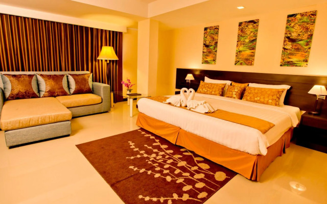 Sinsuvarn Airport Suite