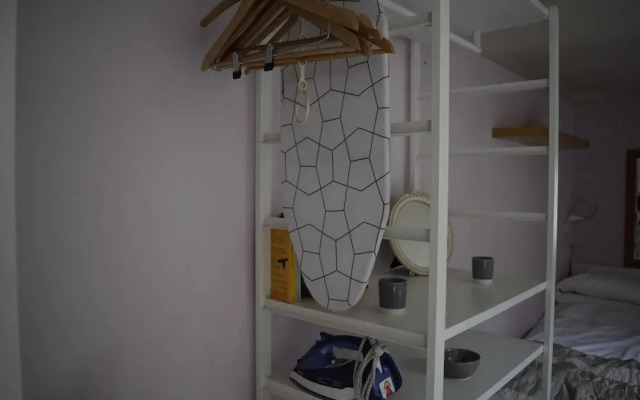 Cosy Self-contained Studio Flat in Bristol
