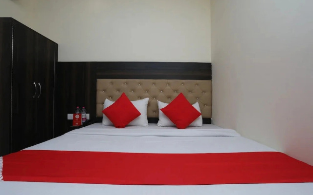 Bg House by OYO Rooms