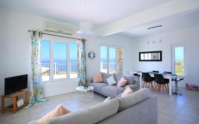 Villa With 180 Degree Sea View - Sleeps 2-6