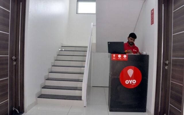 OYO 9533 Hotel Milind Villa