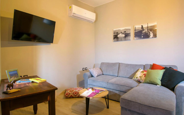 Pavlakis Lemon-Tree House