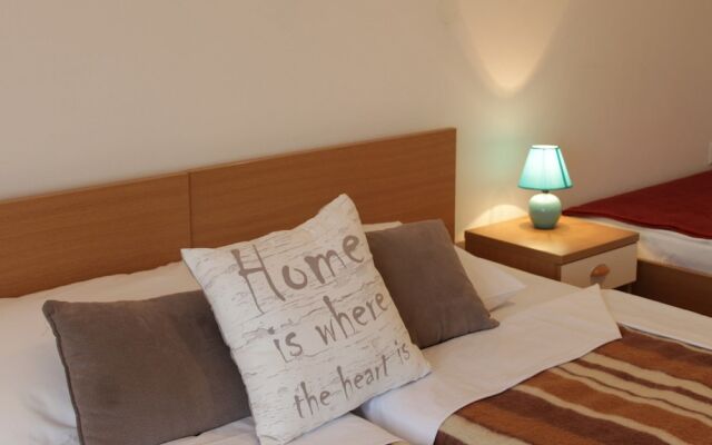 Apartments Neven