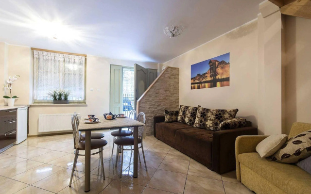 Apartament White Lions