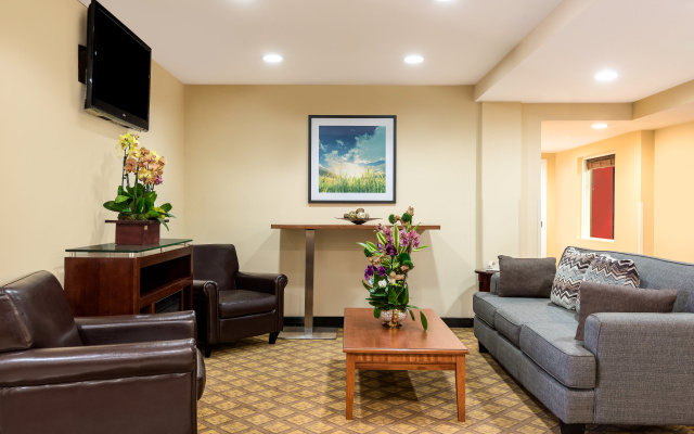 Candlewood Suites LAX Hawthorne by IHG