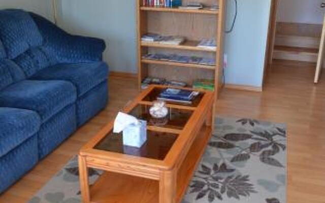 Bay Ave Bed and Breakfast Inn