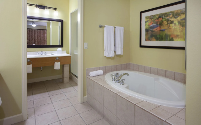 Holiday Inn Club Vacations at Lake Geneva Resort by IHG