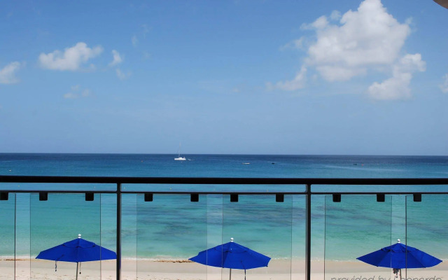 Fairmont Royal Pavilion