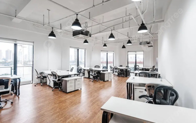 Silverstone Downtown Long-Term stay