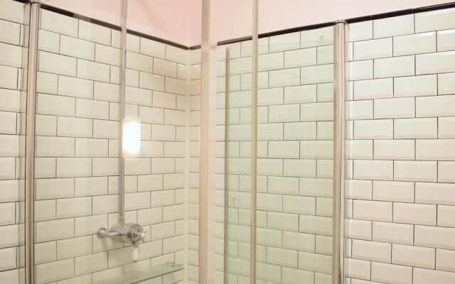 2 Bedroom Home in Camberwell