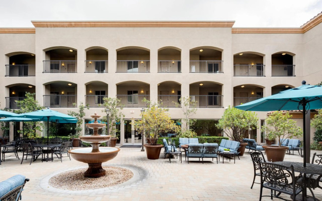 Ayres Hotel & Spa Mission Viejo – Lake Forest