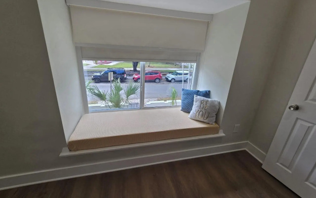 Luxurious & Spacious Townhouse in Prime Location